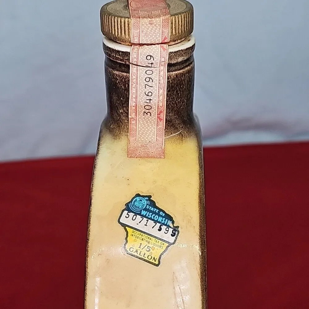 68' Jim Beam Decanter Bottle Kentucky Bourbon Whiskey 200th Anniversary